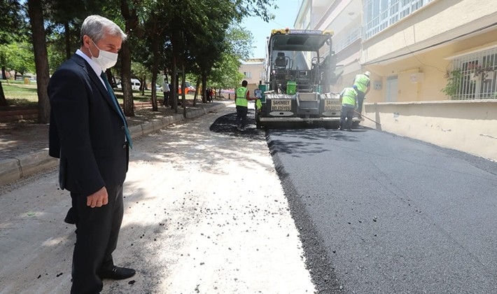 Asfalt çalışmaları hız kesmeden devam ediyor