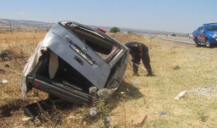 Gaziantep'te trafik kazası: 1 ölü, 2 yaralı