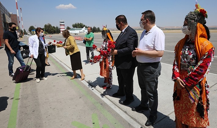 Avrupa'ya direkt uçuşlar başladı