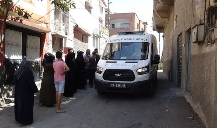 Gaziantep'te boğazına süt kaçan bebek öldü