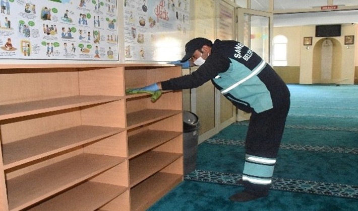 Şahinbey'de camiler bayrama hazırlanıyor