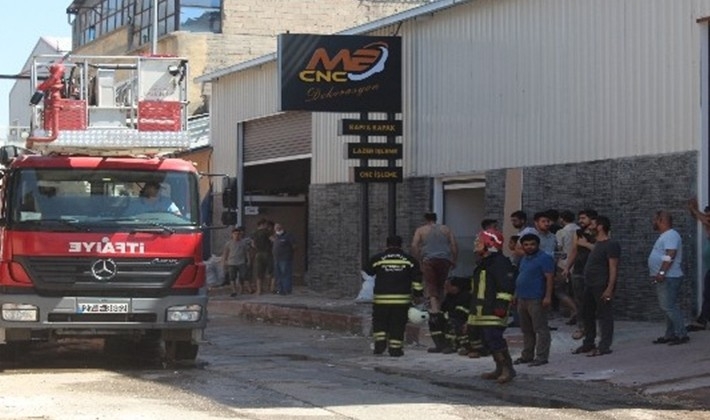 Ahşap üretim atölyesinde çıkan yangın büyümeden söndürüldü